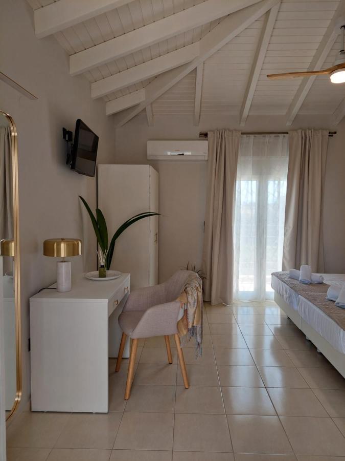 Nikkos Apartments Skala  Экстерьер фото